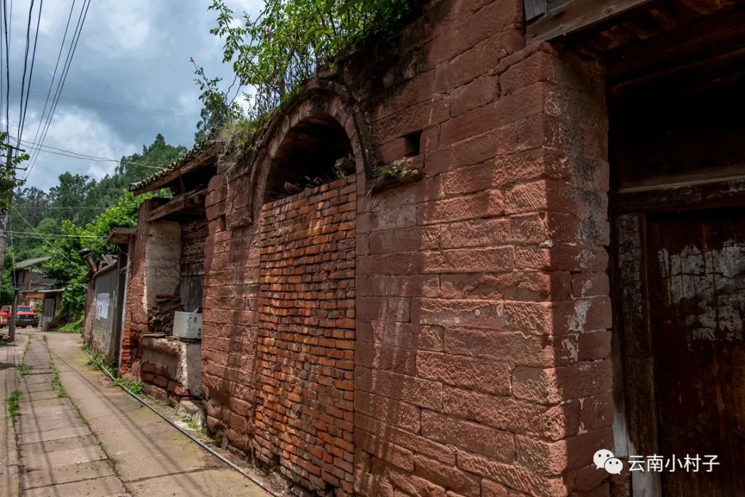 1708513582309674.jpg 1708513582309674.jpg