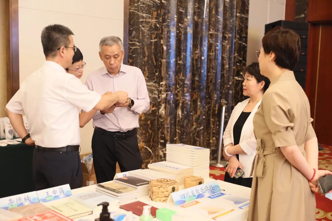 1756181780320606.jpg 1756181780320606.jpg